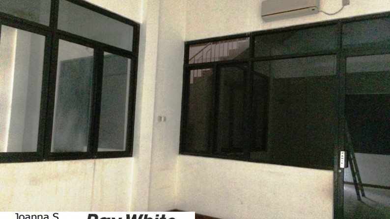 Rumah Disewakan untuk Usaha di Bekasi Barat