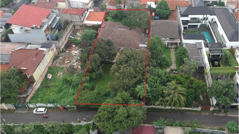 Rumah Hitung Tanah di Lokasi Premium Jakarta Selatan