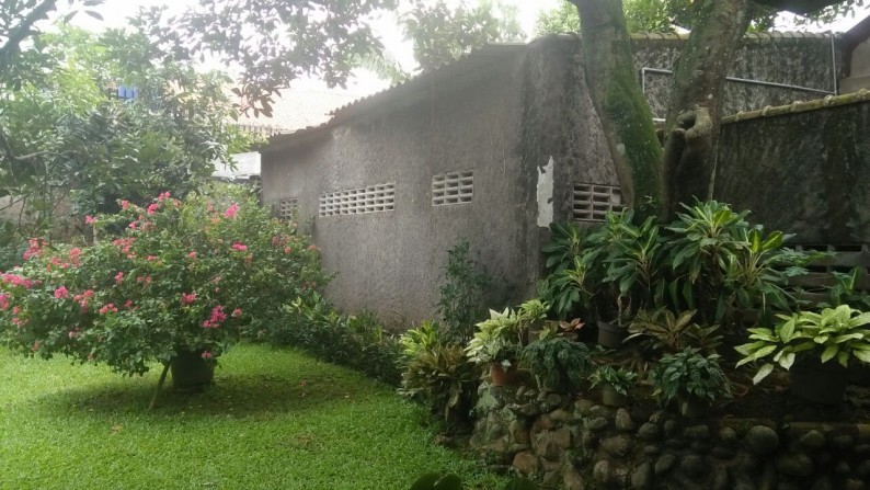 Rumah Hitung Tanah di Lokasi Premium Jakarta Selatan