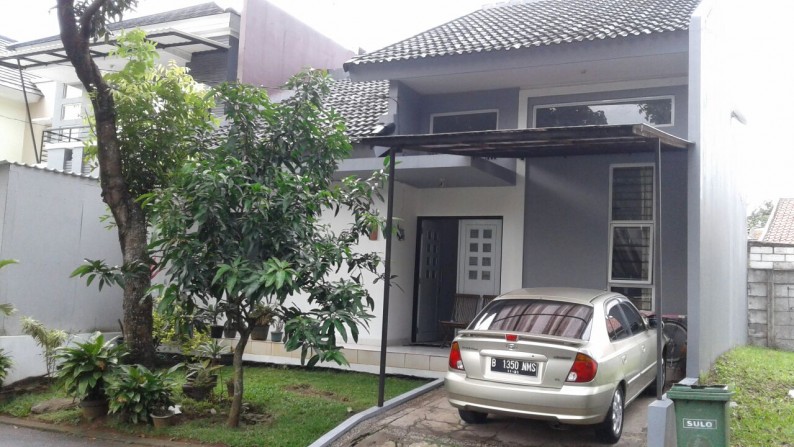 Rumah cantik siap huni di Kencana Loka