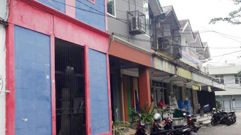 Ruko Strategis di Kawasan Villa Bintaro Indah