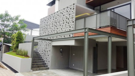 Rumah Mewah dan Nyaman di Kawasan Veteran, Jakarta Selatan