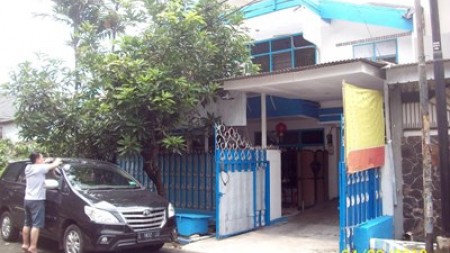 Rumah di Kutisari, bisa untuk usaha / kantor / praktek / resto dsb, Jalan depan paving