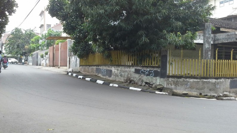 Dijual Cepat Rumah Tua Hitung Tanah Saja di Tomang Harga Nego