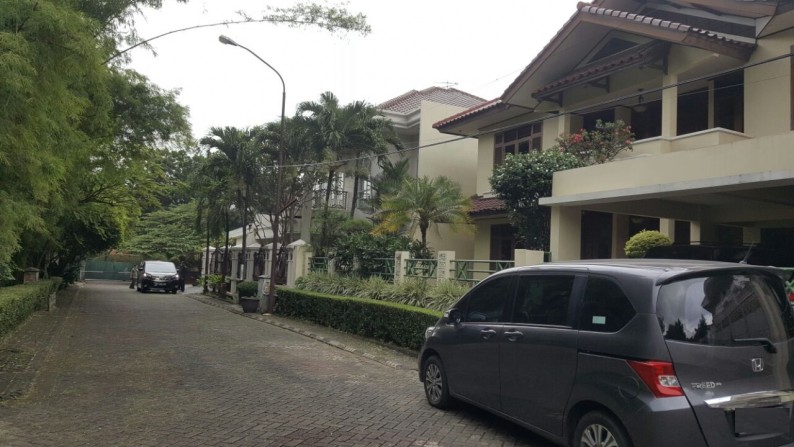 Rumah cantik,siap huni di bintaro jaya sektor 3