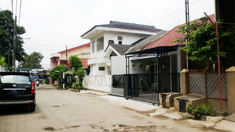 Rumah Nyaman di Kawasan Pondok Safari Indah