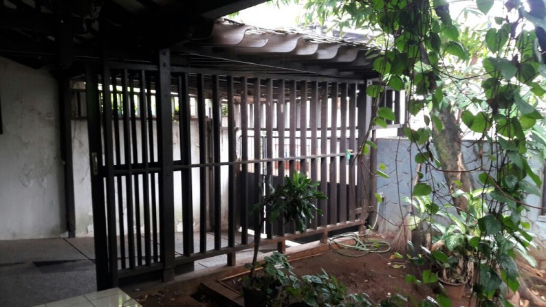 Rumah di Pesanggrahan Jakarta Selatan