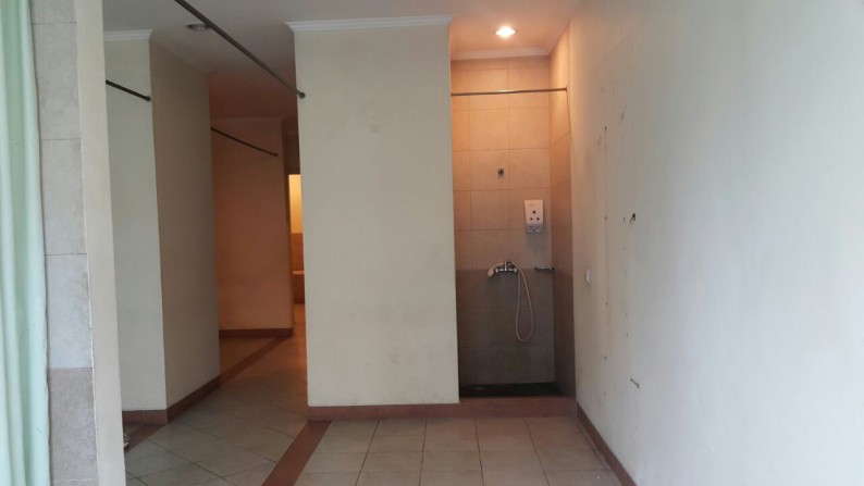 Dijual Ruko Pinangsia 4 Lantai ex. Salon - Lippo Karawaci