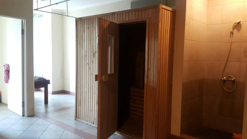 Dijual Ruko Pinangsia 4 Lantai ex. Salon - Lippo Karawaci