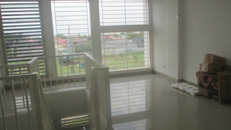 Dijual Ruko Fiorenza 3 Lantai - Citra Raya, Tangerang