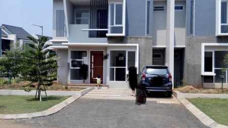 Rumah Hoek Rorotan Kirana Legacy, Luas 204/124m2