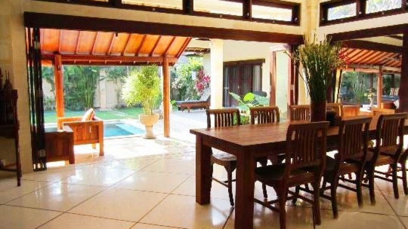 PRIME LOCATION!! Large Living at Heart of Seminyak