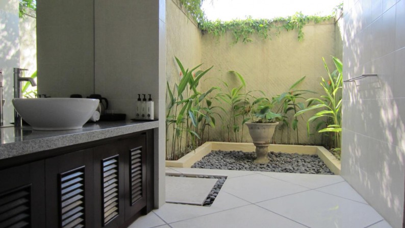 PRIME LOCATION!! Large Living at Heart of Seminyak