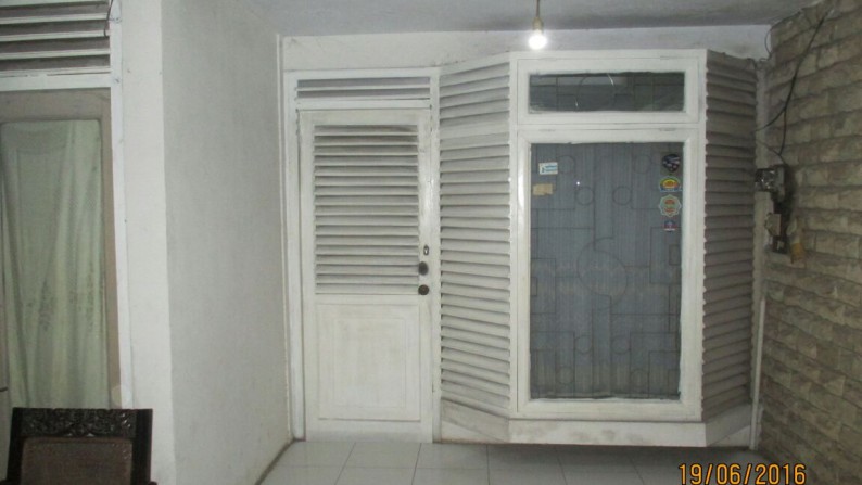 Dijual Rumah di Jl. Prambanan Raya - Perum, Karawaci