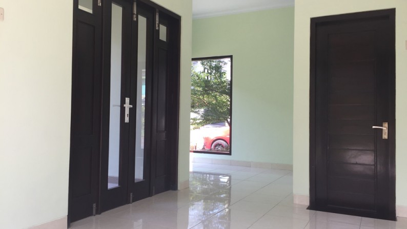 HUNIAN MODERN POSISI HOOK, DI PERUM FASCO MANSION, NGAGLIK, SLEMAN