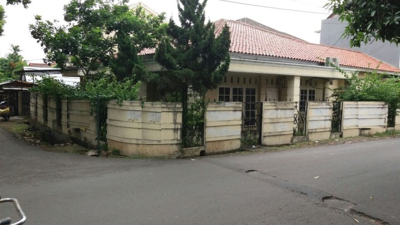 Rumah di Joglo Jakarta Barat