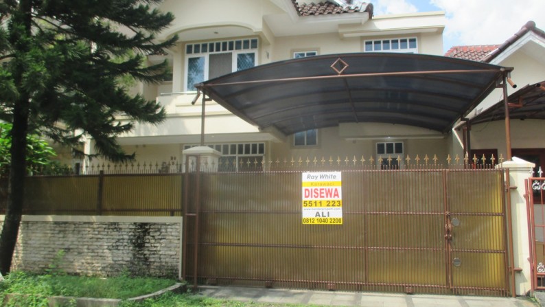 Disewakan Rumah Full Furnished di Taman Permata 2 Lantai - Lippo Karawaci