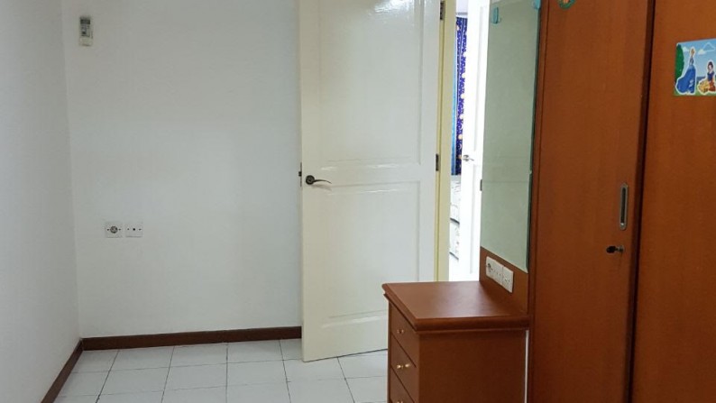 Apartemen  WGP semi Furnish, Harga Nego di Kelapa Gading