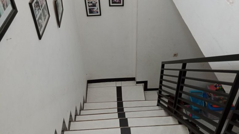 Rumah siap huni di Griya Loka