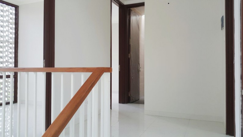 HARGA MURAH!! Rumah Nyaman dan Siap Huni di Kawasan Cluster Discovery, Bintaro