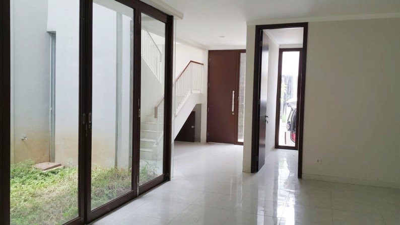 HARGA MURAH!! Rumah Nyaman dan Siap Huni di Kawasan Cluster Discovery, Bintaro