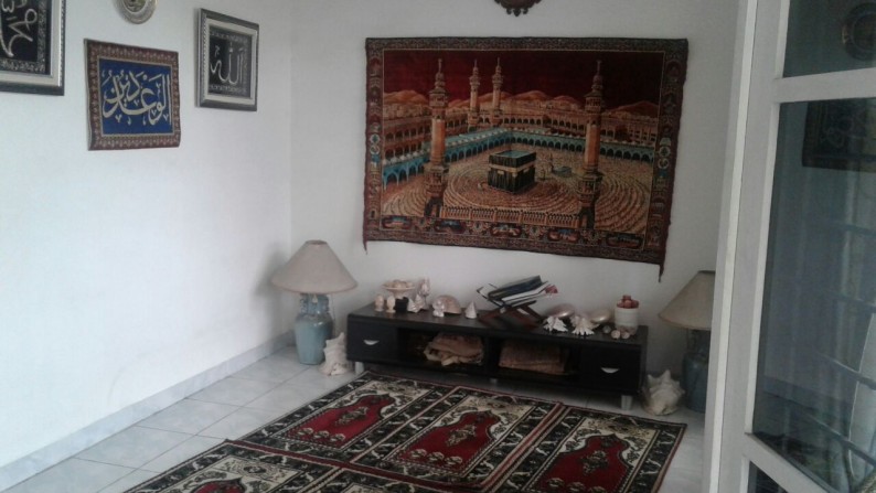 DIJUAL CEPAT!! Murah dan Nego Rumah Nyaman di Kawasan Perumahan Kucica, Bintaro