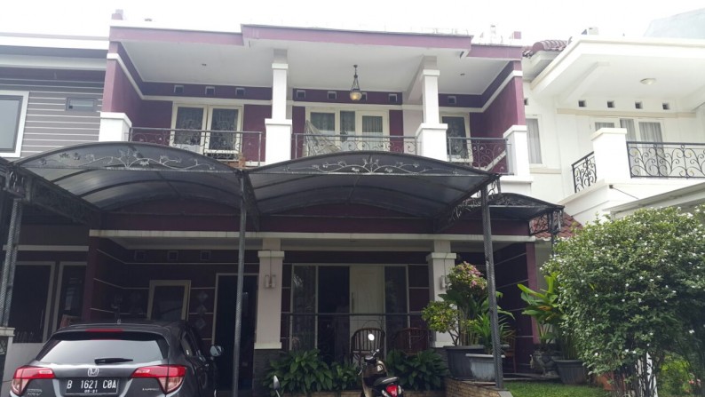 Dijual Rumah di Taman Vanda - Palem Semi, Karawaci