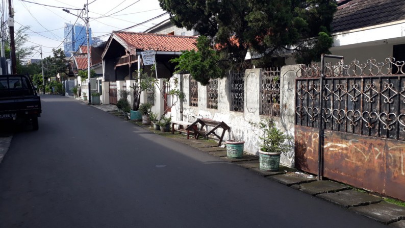 Dijual rumah hitung tanah di Menteng Dalam tebet