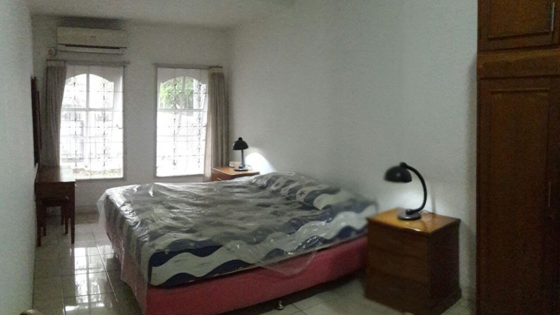 Rumah Bagus Furnished Di Bintaro Sektor 1