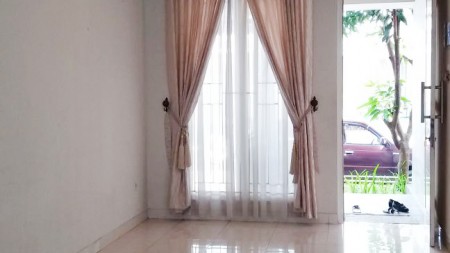 Rumah Nyaman dan Siap Huni di kawasan Cluster Emerald, Bintaro