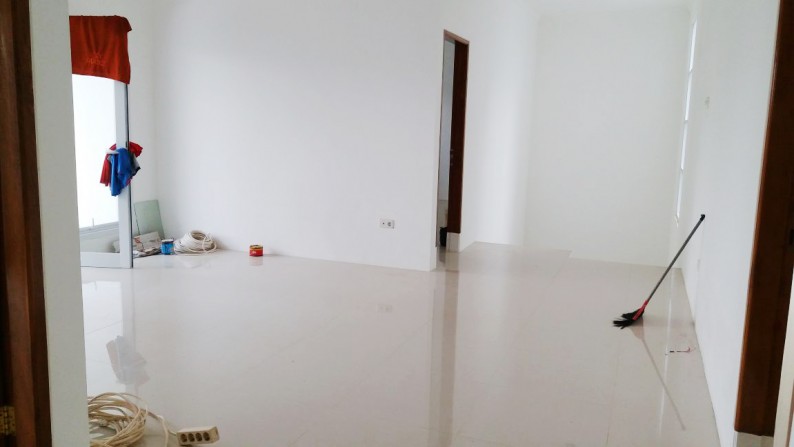 Rumah Nyaman dan Siap Huni di kawasan Cluster Emerald, Bintaro