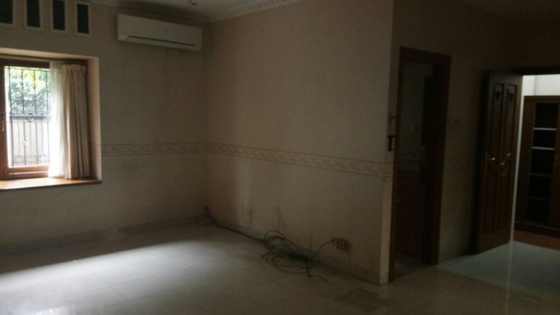 Rumah Terletak Dikawasan Elit Di Pondok Indah