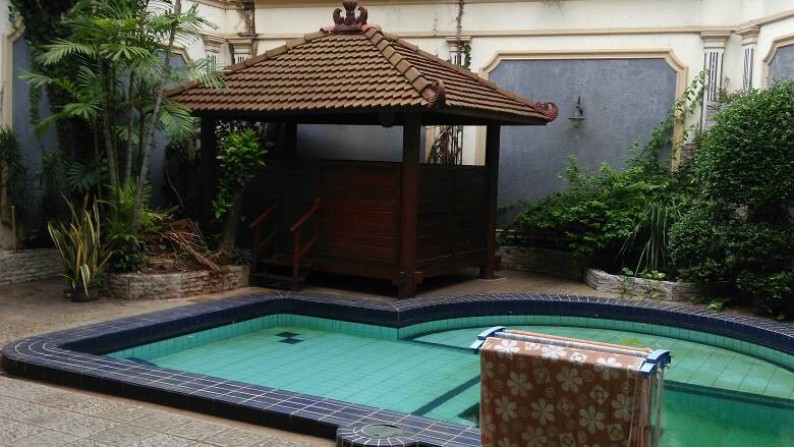 Rumah Cantik di Kawasan Elite Jakarta Timur