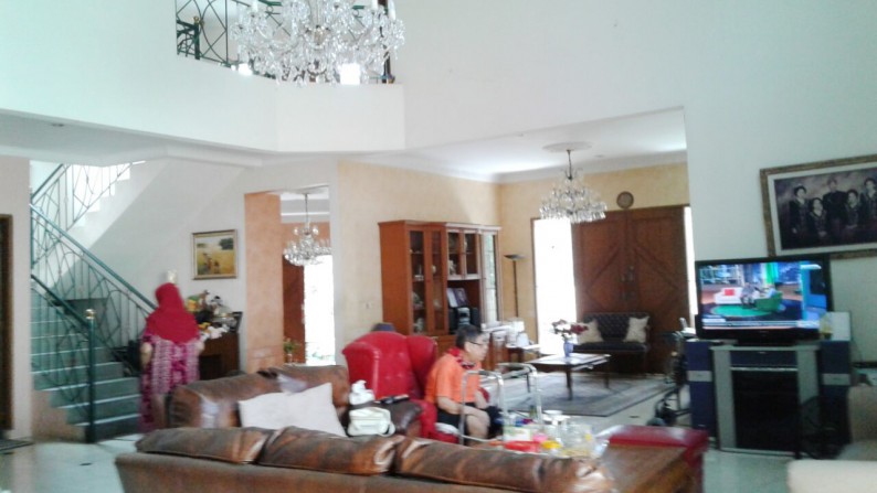 Rumah Luxury di Kawasan Menteng Residence, Bintaro