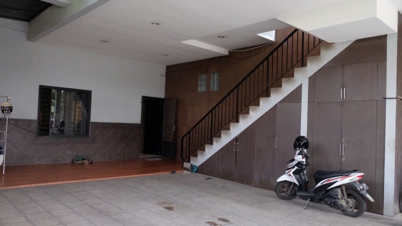 Dijual Kost 20 Kamar di Taman Permata (kost sudah dihuni) - Lippo Karawaci