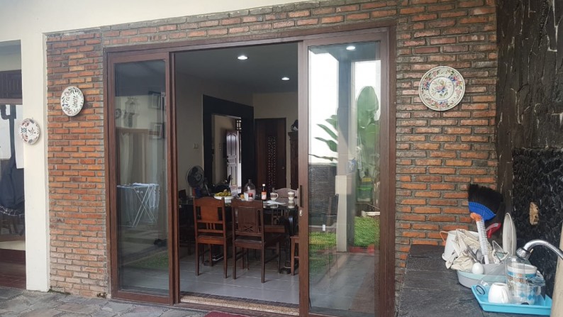 Rumah \"Bali Style\" Di Puri Cinere