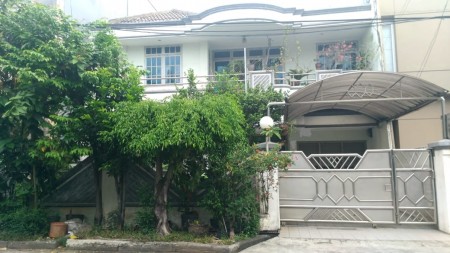 Rumah di dekat sekolah