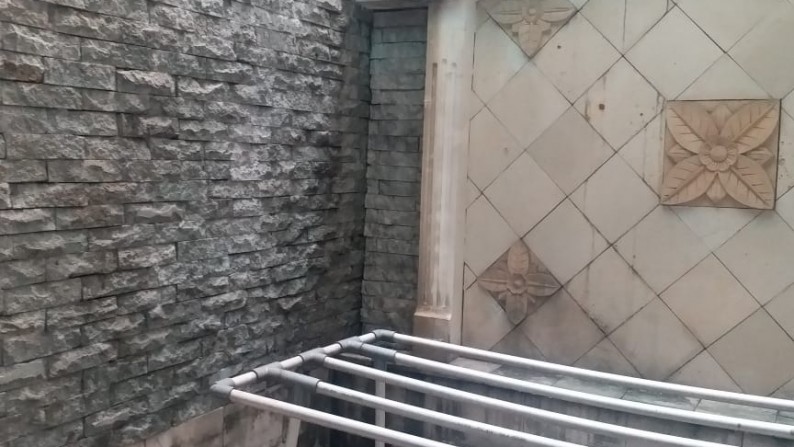 Dijual Townhouse di Taman Elok Lantai Dasar - Lippo Karawaci