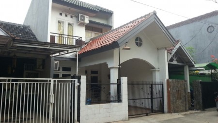 Di Jual Rumah dalam Perumahan Pondok Safari Indah, Pondok Aren, Tangerang Selatan