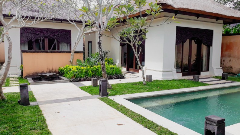 Large Living Villa at Jimbaran Complex, 1 min to Jimbaran Beach