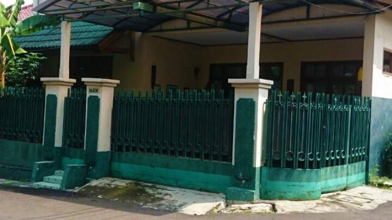 Di Jual Rumah strategis, di Villa Bintaro Indah, Tangerang Selatan