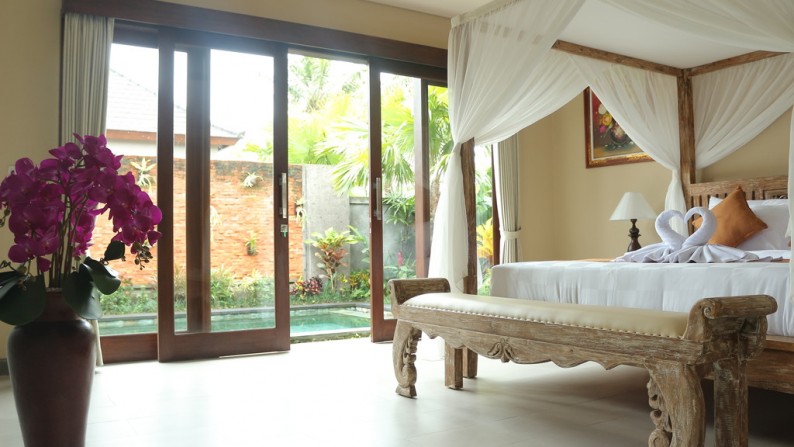Beautiful New 2 Bedroom Villa on 400 sq m of  Freehold 5 minutes from Ubud Center