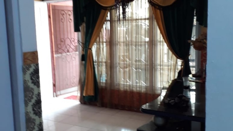 Dijual Rumah di Jl. Asahan Raya - Perum 2, Karawaci