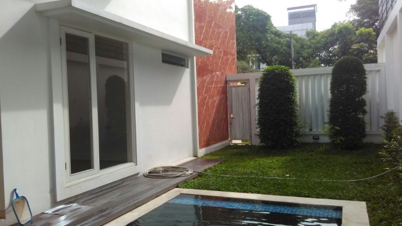 Rumah Siap Huni di Bintaro Jakarta Selatan