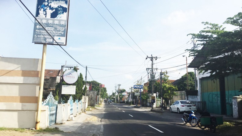 RUMAH DESAIN MINIMALIS UNTUK KELUARGA, DALAM PERUM METRO HARMONY