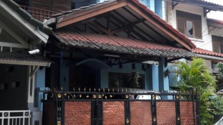 Rumah 2 Lantai Bagus Di Bintaro Jakarta Selatan