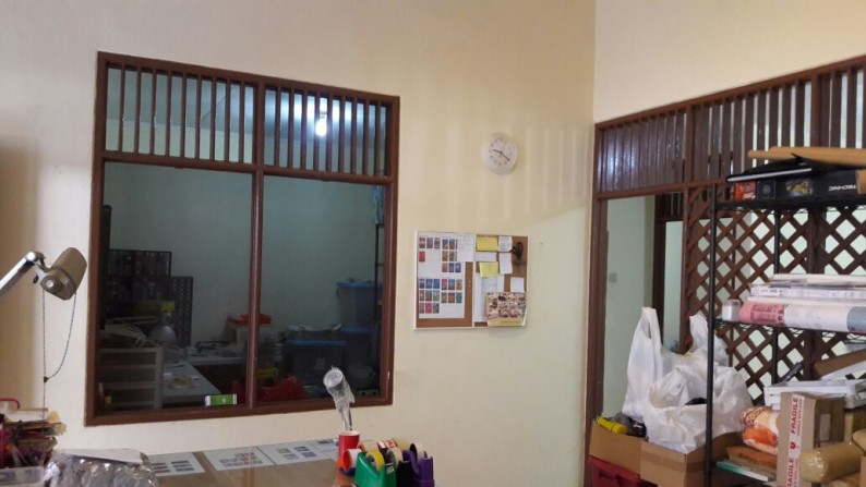 Rumah siap huni,bagus,di Bintaro Jaya Sektor 4, dekat sekolah Al Azhar, sekolah Ricci, sekolah Pembangunan Jaya, mal Bintaro Plaza, mal Bintaro Plaza