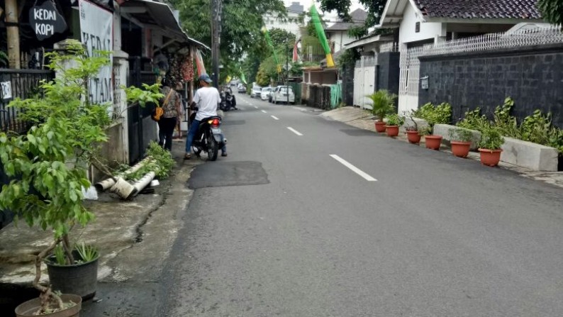 Rumah Berlokasi Stretagis Di Mampang Jakarta Selatan