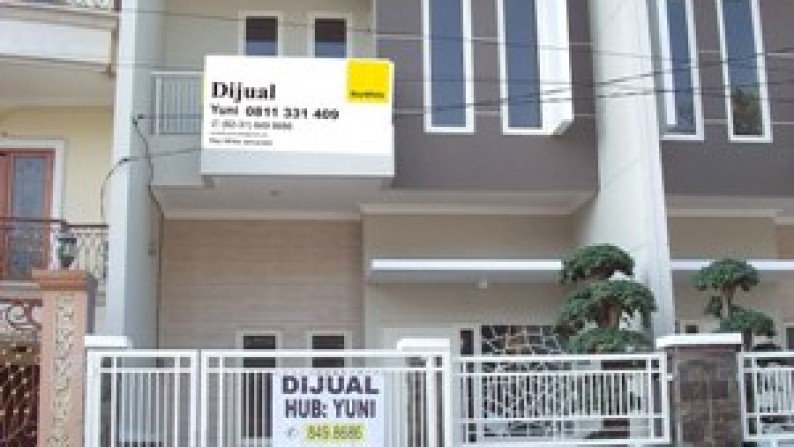 Rumah 2 Lantai, Baru Gress, Minimalis, Row Jalan depan Lebar + Paving, Siap Huni - YA -