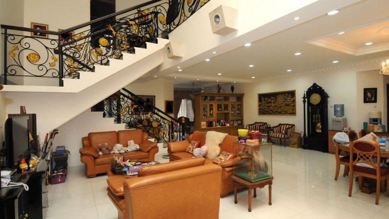 Dijual Rumah di Green Garden, Jakarta Barat